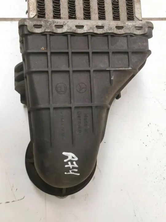 Intercooler Mercedes-Benz OEM A2115001002 - Usado image 5