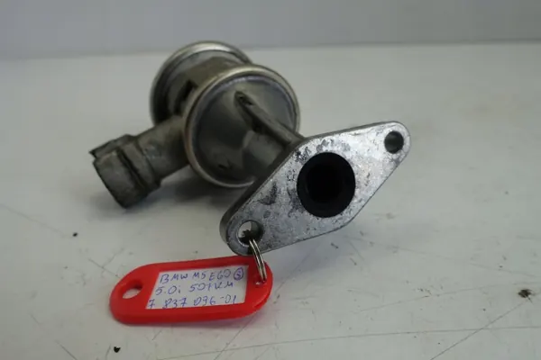Válvula EGR BMW OEM 7837096 para E60 M5 V10 image 4