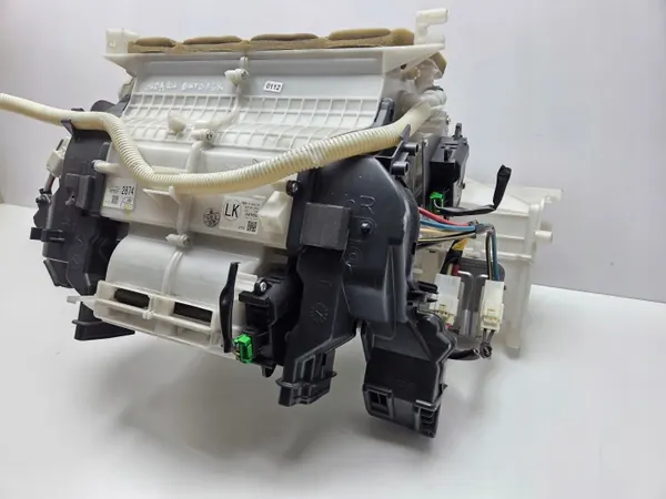 Subaru Outback V Legacy 14-19 Calefactor Europa 72100AL180 image 3