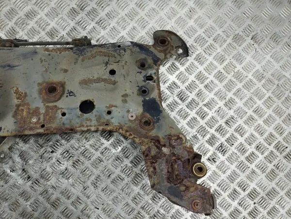 Volvo V40 2013 Voorste Hulpframe OEM A13256FS0693 image 6