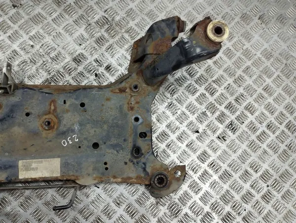 Volvo V40 2013 Voorste Hulpframe OEM A13256FS0693 image 9