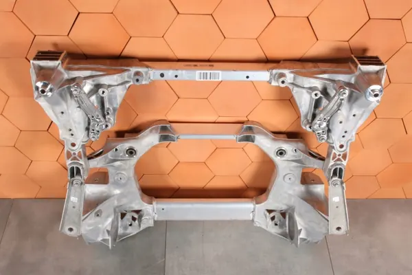 BMW Vorderachsträger OEM 6898638 - Gebraucht image 4