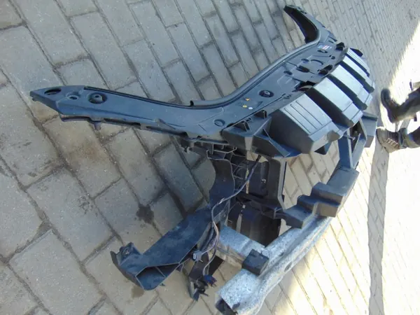 Framstötfjädersförstärkning OEM 8200137495 image 7