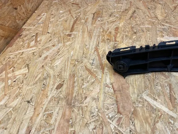 Supporto paraurti anteriore destro Toyota Prius IV 52115-47050 image 5