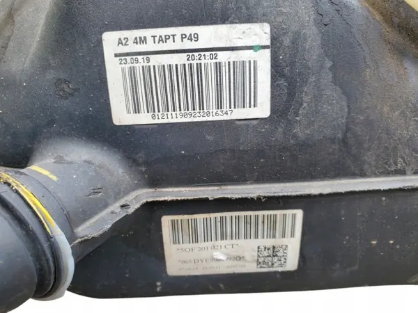 Audi Q3 Polttoainesäiliö OEM 5QF201021CT - Käytetty image 9