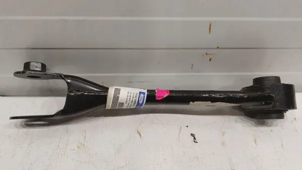 Ford Mustang VI 2021 Kytkinvapautusvarsi image 2