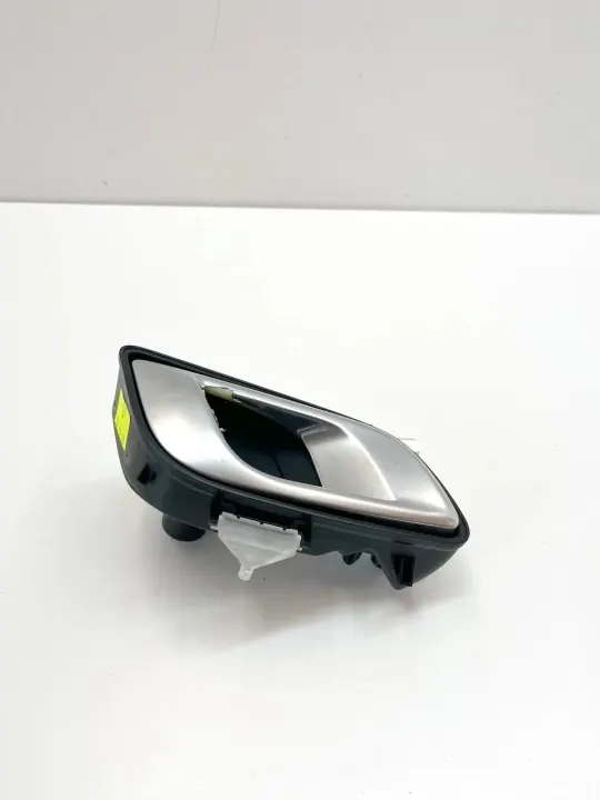 Poignée intérieure avant gauche OEM 1727660378 Mercedes image 3