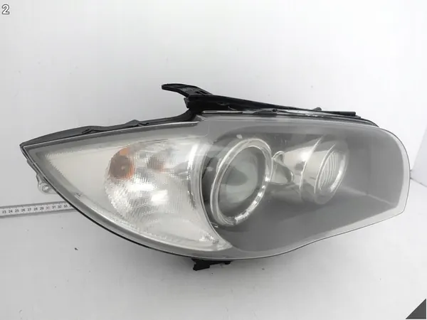 BMW E81 E82 E87 E88 07-11 Farol Xenon Direito image 3