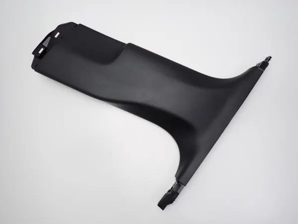 Cache de pilier gauche Tesla Model Y OEM 1494623-00-C image 2