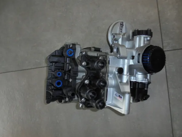 Secador de aire Scania OE - Modelo doble para R,S image 4