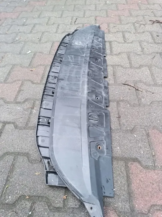 Skoda Superb III framstötdämpartäck OEM 3V0 image 4