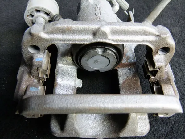 Opel Mokka X Hintere Bremszange 42546016 image 5