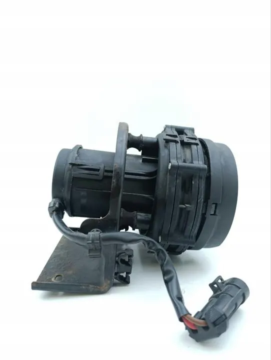 Secundaire luchtpomp Maserati GRAN TURISMO 2011 181197 image 3