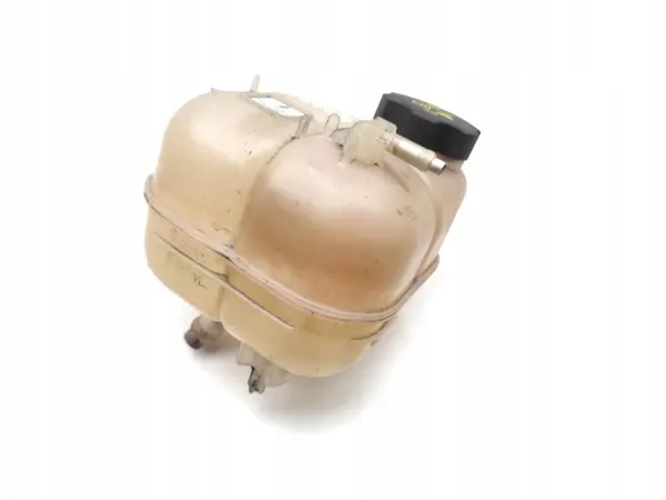 Jeep Kylvätsketank OEM 68102155AD Begagnad image 4