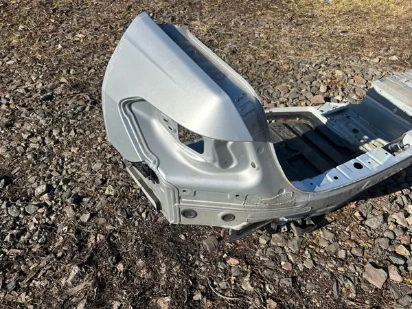 Pneu traseiro Mercedes W212 SEDAN com bandeja OEM asdW212SEDANzx image 4