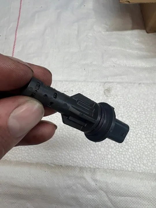 Capteur de Position de Vilebrequin K68140678AB image 4