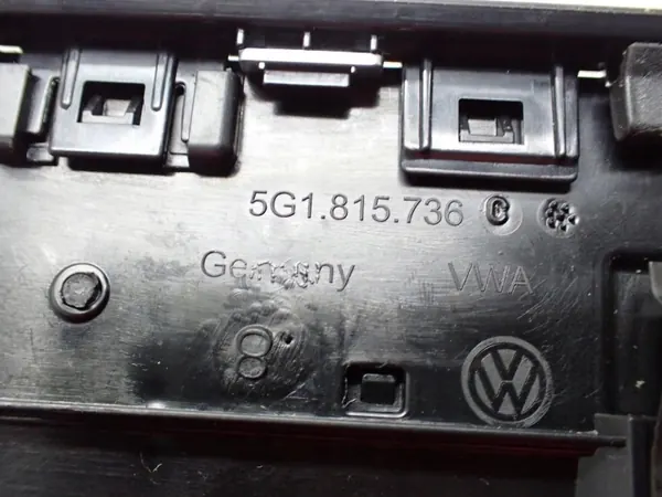 Radio-panel ventilationsgallret OEM 5G1815736C för VW Golf VII image 3