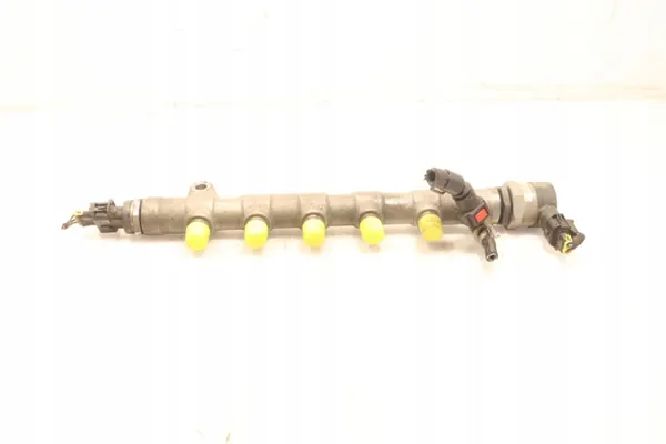 Hyundai i20 1.4 CRDi Diesel ruiskutuskaide OEM 31400-2A650 image 5