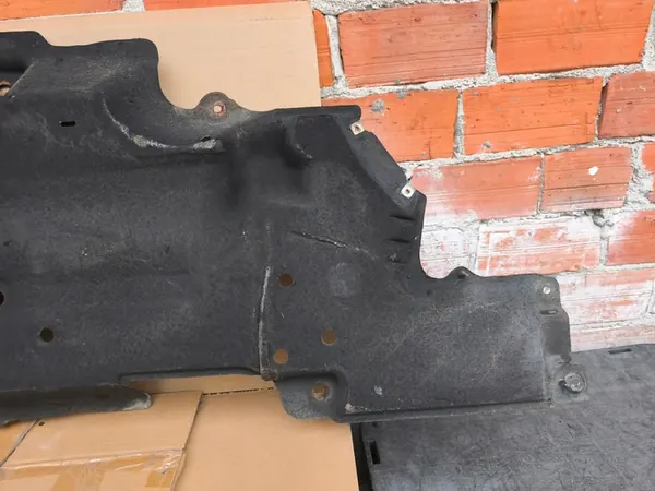 Protection sous-châssis Ford Mondeo MK5 2.0 TDCI droite image 9