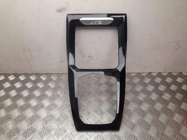 Cobertura painel controle BMW X3 2022 OEM 9871574 image 2
