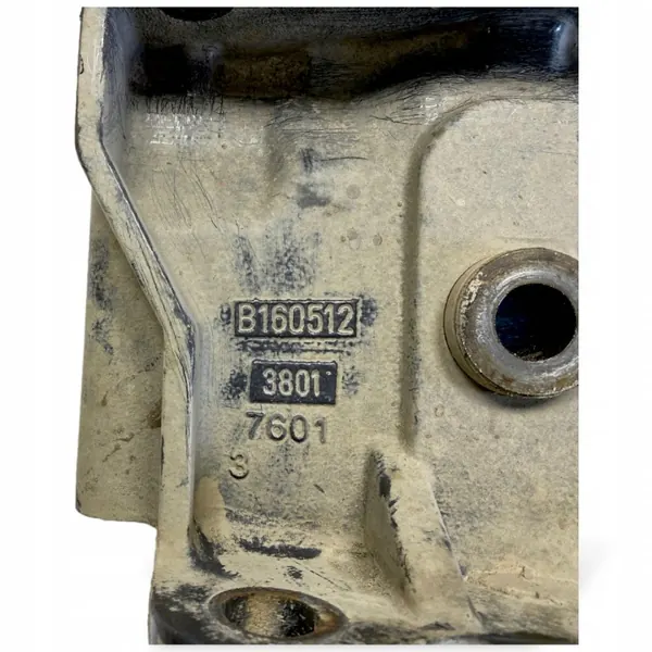 7420820404 Volvo Blattfederhalter Vorne Links image 3