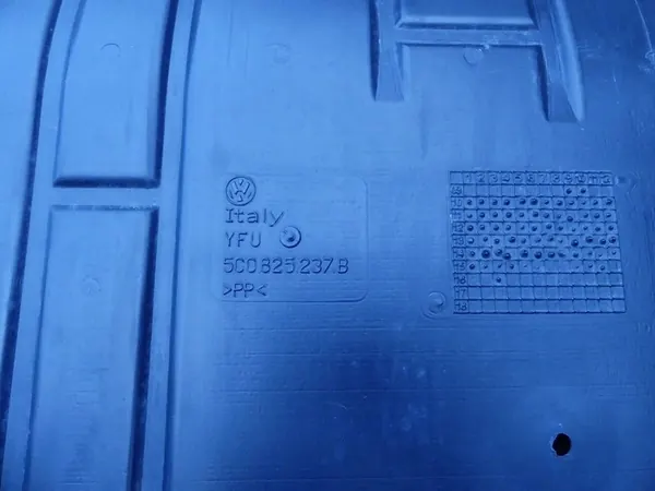 AUDI OE Ljudisolering 5C0825237B image 3