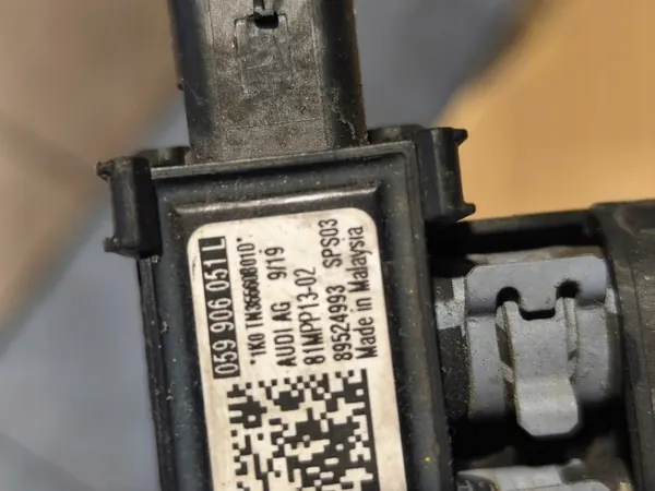 Refroidisseur EGR Audi Q7 Q8 3.0 TDI OEM 059131509Q image 7