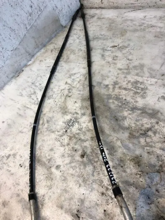 VW Käsijarrunahka OEM 5C0609721D Jetta III:lle image 3