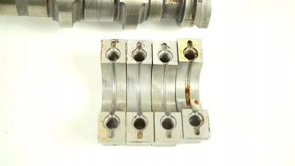 Insugningskamaxel Opel Vectra C Signum Astra 3 Zafira B 1.6 1.8 image 8