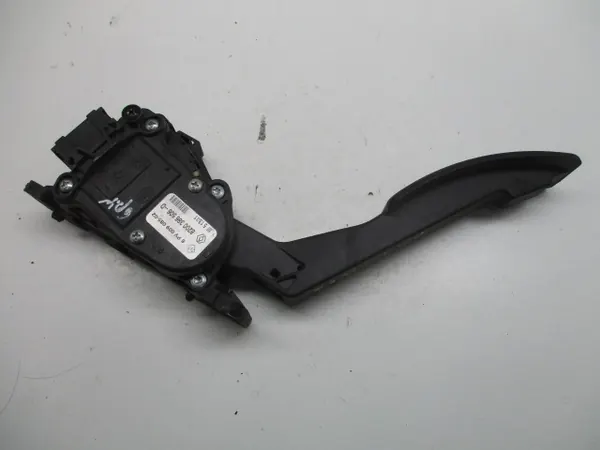 DUSTER 1.5 DCI gaspedaal 8200386506D image 2