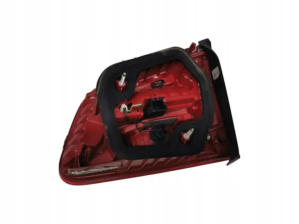 Lámpara LED de maletero izquierda VW Touareg II 7P image 4