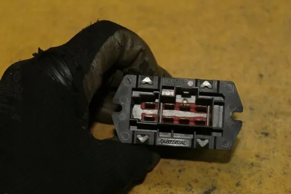 Weerstand 04885583AC Chrysler Pacifica image 4