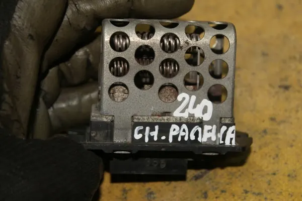 Weerstand 04885583AC Chrysler Pacifica image 6