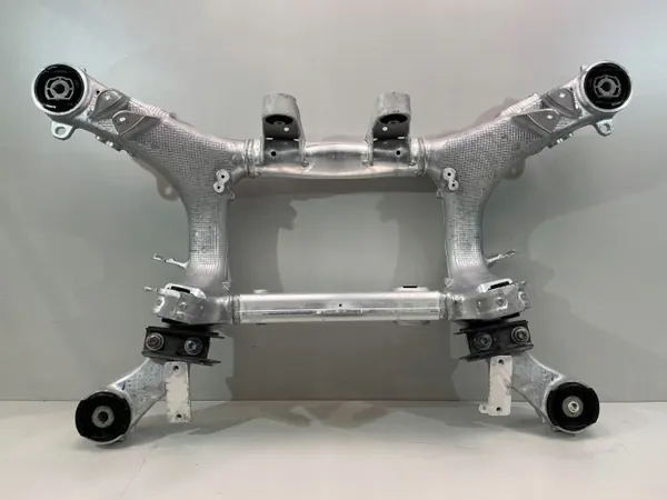 Molas traseiras BMW 5 G30 OEM 6861201 - Usado image 4