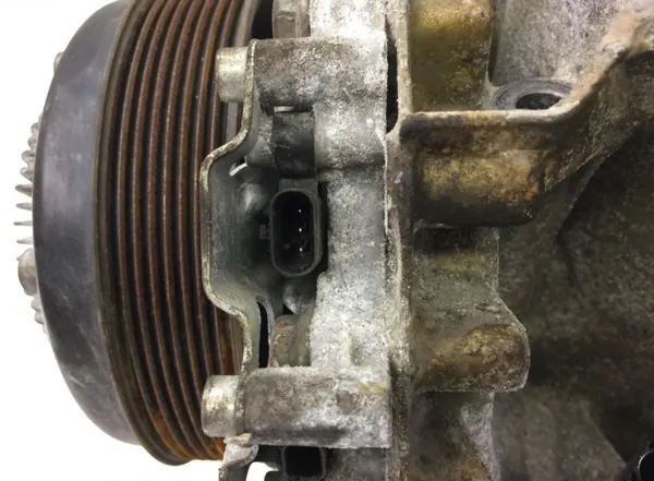 OEM 4731800212 Mercedes-Benz Ölfiltergehäuse image 7