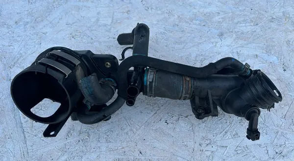 Carcasa de termostato Tuberías de agua Mercedes GLK X204 2.2 CDI OEM image 2