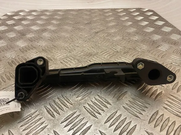 UTO34231 EGR-jäähdytysputki Toyota RAV4 XA50 2019 image 3