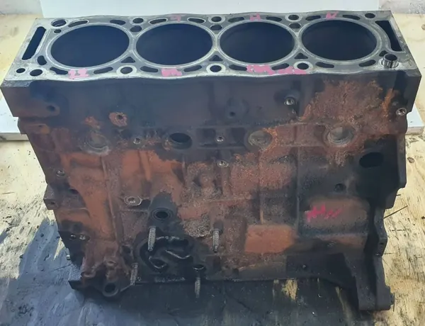 Bloque motor Citroen C-Crosser OEM FOA7178 Usado image 5
