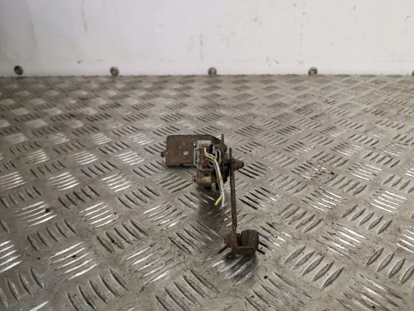 Sensor de Nivelación Faros Mazda CX-7 OEM FBZ5868 image 3