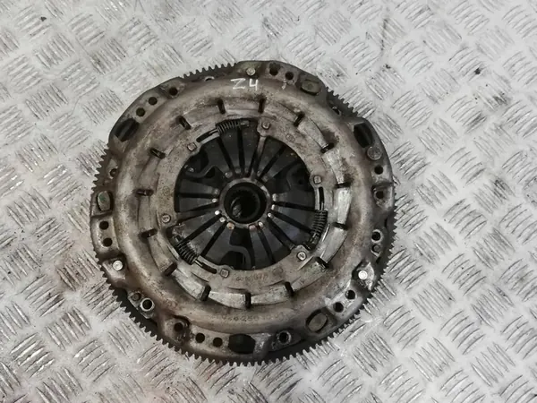 Kaksimassainen Flywheel Mercedes B-luokka W246 1.5 DCI A0262501001 image 6
