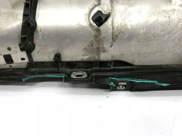 Cubierta del cinturón delantero Porsche Macan OEM 95B805931F image 3
