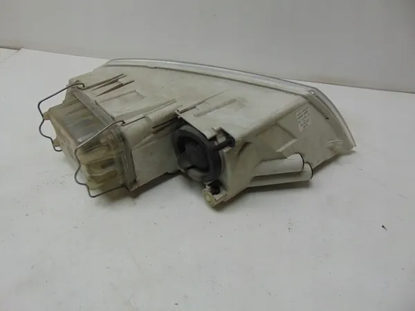 Vasen etu Xenon-ajovalaisin Skoda Octavia II 2004-08 image 7