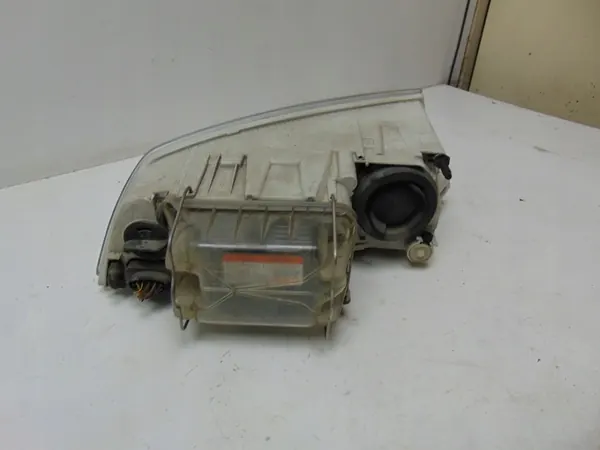 Vasen etu Xenon-ajovalaisin Skoda Octavia II 2004-08 image 8