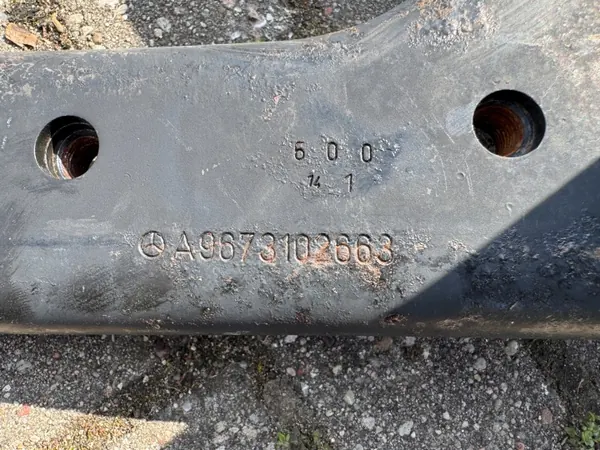 OEM Ohjaamon Ripustuskiinnike Mercedes Atego III E6 image 4