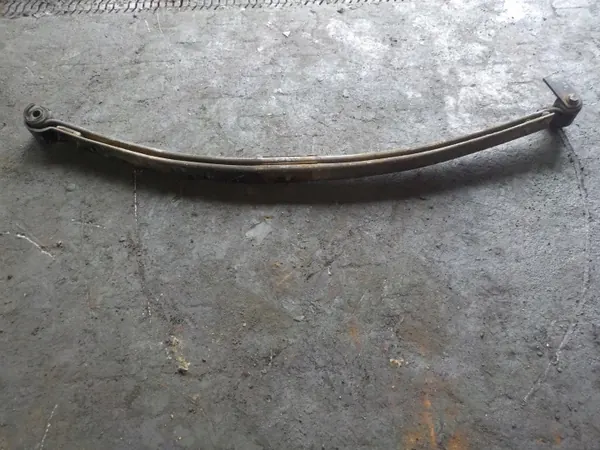 Etuoikea Jousi OEM 9743204202 Mercedes Atego image 3