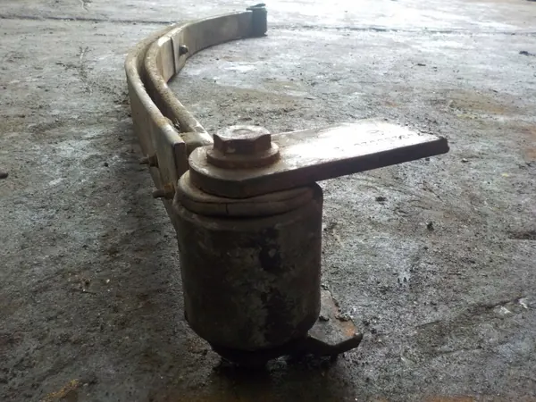 Etuoikea Jousi OEM 9743204202 Mercedes Atego image 4