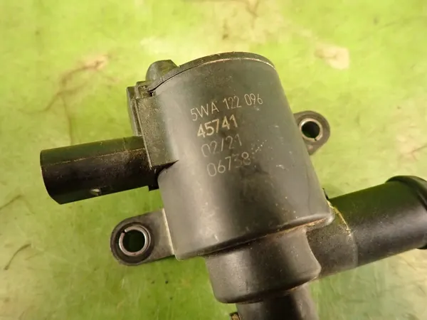 Vattencirkulationspump OEM 5WA122096 för Skoda Octavia image 3