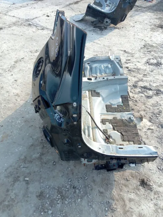 Para-lama Traseiro Esquerdo Mazda CX-30 OEM CWIARTKALTCX30 image 3