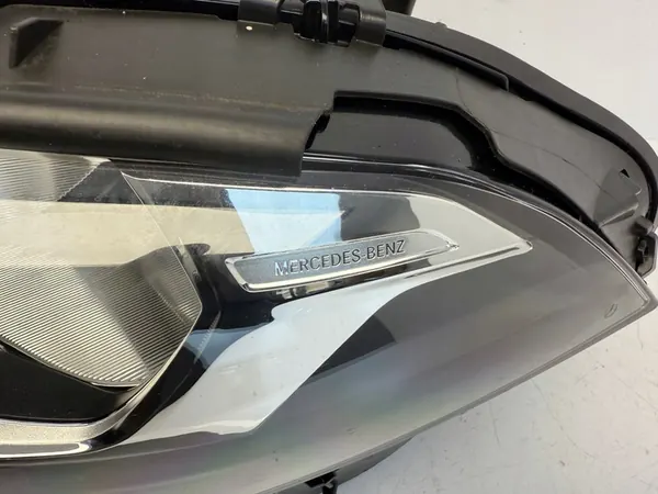 MERCEDES 177 A KLASA LINKER LAMP A1779062100 image 4