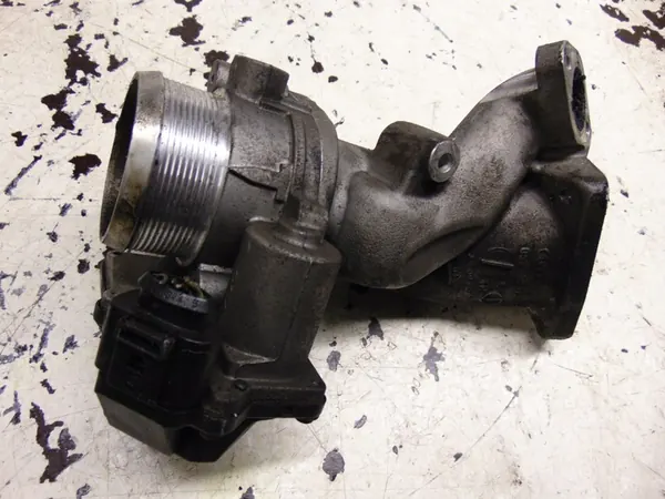 Corpo de borboleta Audi A6 C6 3.0TDI image 3